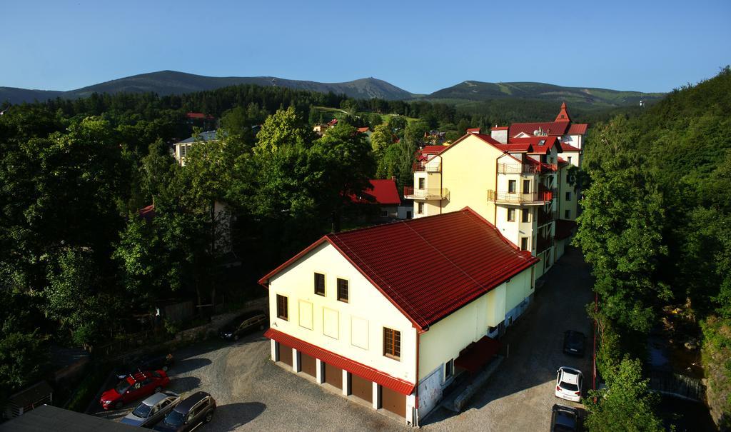 Hotel Konradowka Wellness & Spa - 300 Metrow Do Centrum Karpacz Ngoại thất bức ảnh